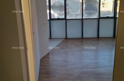 Verkauf - Wohnung mit Garagenstellplatz in hervorragender Lage, Pula!