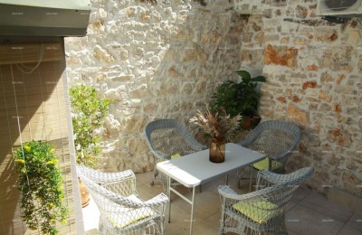 Stan im Zentrum von Pula, 79 m²