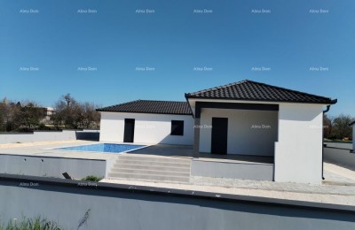 Marčana, Haus 125 m² mit Schwimmbad