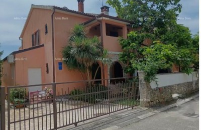 ROVINJ – APARTMENTGEBÄUDE AN EINER RUHIGEN LAGE, IDEAL FÜR INVESTITIONEN
