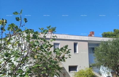 Zum Verkauf steht eine Wohnung von 89 m2, Buje