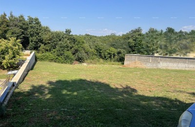 Baugrundstück 720 m² – Kaštel