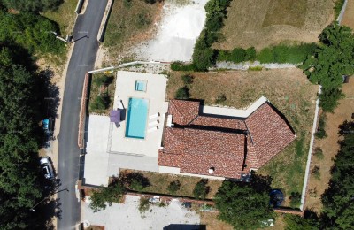 Verkauf - Luxusvilla mit Pool und Jacuzzi auf großzügigem Grundstück, Marčana!