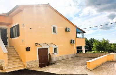 Haus Karojba