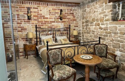 RENOVIERTE WOHNUNG IN DER ALTSTADT ROVINJ