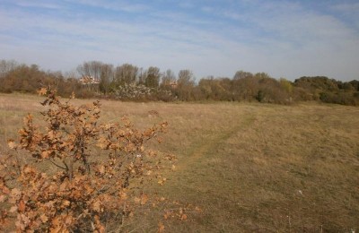 PULA - Großes Grundstück zum Bau eines Familienhauses oder einer Villa