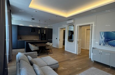 Verkauf - luxuriös renovierte Wohnung im Zentrum von Pula!