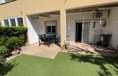 PEROJ - Erdgeschosswohnung mit Garten und Parkplatz in der Nähe des Meeres