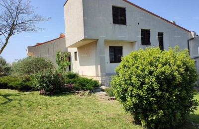 PULA – Schachtari, freistehendes Familienhaus mit großem Garten