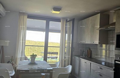 Erste Reihe zum Meer! Renovierte Wohnung in Duga Uvala!