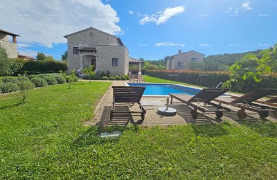 Geräumiges Haus mit Pool in Sveti Lovreč - das perfekte Zuhause für die Familie