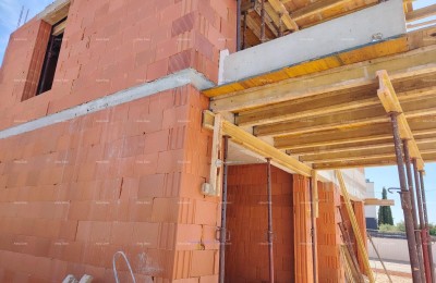 Neubau, Wohnung mit 2 Schlafzimmern im 2. Stock