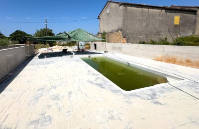 Wir verkaufen ein renoviertes istrisches Steinhaus in der Umgebung von Žminj!