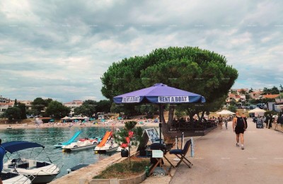 Luxuriöse Wohnung mit Meerblick, 30 m vom Strand entfernt, perfekt für Familien