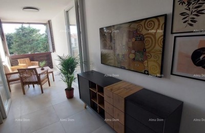 ČERVAR PORAT – WOHNUNG, 2 SCHLAFZIMMER, 1 MINUTE VOM MEER