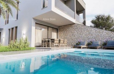 Duplexhaus mit Pool! Mit 2