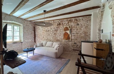 Bale – vollständig renoviertes Steinhaus im Zentrum, 116 m²