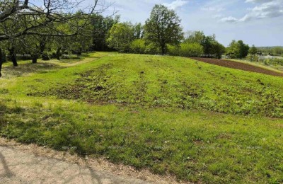 BAUGRUNDSTÜCK 2.297 m² IN DER NÄHE VON PAZIN