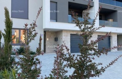 Verkauf-Neubau! Wohnung mit zwei Schlafzimmern und zwei Stellplätzen, Pula, Valdebek!