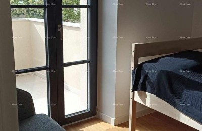 Verkauf einer neu ausgestatteten, zweistöckigen Wohnung mit Meerblick, Tar, Poreč!