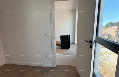 .WOHNUNG ZUM VERKAUF IN ROVINJ. MIT MEERBLICK.