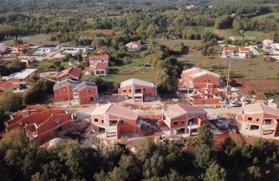 ZU VERKAUFEN: Resort mit Familien-Steinvillen in der Nähe von Labin