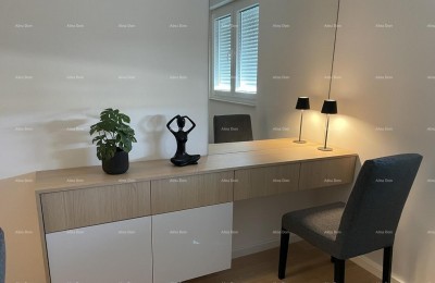 Verkauf einer modernen Wohnung in einem neuen Gebäude, Umag!