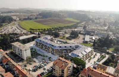 Poreč, Wohn- und Geschäftshaus mit Apartments und Tiefgaragen