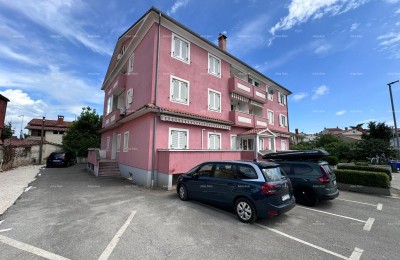 In Rovinj steht eine Wohnung mit Garage zum Verkauf