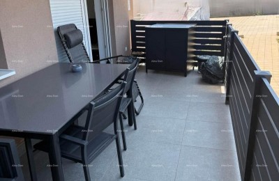Medulin – Wohnung mit Parkplatz, 250 m vom Meer entfernt