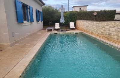 Novigrad, einstöckiges Haus mit Swimmingpool