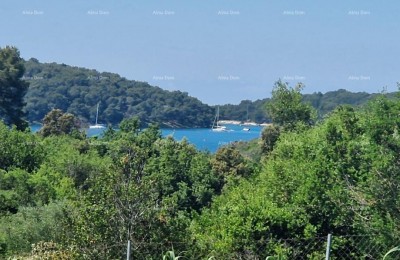 Vinkuran – Attraktives Grundstück mit Meerblick, nur 200 m von der Küste entfernt