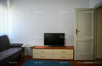 LABIN – DREI-ZIMMER-WOHNUNG MIT GARTEN IM STADTZENTRUM – 57 m²