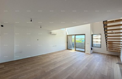 ZWEIETAGENWOHNUNG IM ZENTRUM VON POREČ