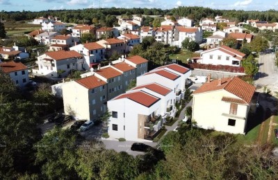 ŽMINJ – Moderne Wohnung im ersten Stock mit Terrasse (Wohnung E)