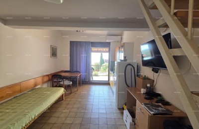 Duga Uvala, Wohnung 41,35 m² mit Galerie, 300 m vom Meer entfernt