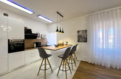 Pula Stadtzentrum Istarska Straße 500 Meter von der Arena entfernt Modern komplett renovierte und möblierte Stadtwohnung