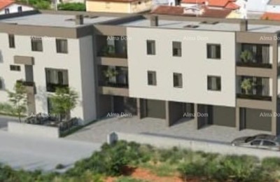Geräumige Wohnung von 110 m² in Pula, nahe dem Meer und mit Garage!