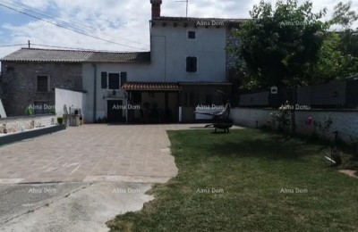 Zum Verkauf: Charmantes istrisches Haus mit geräumigem Garten – Valtura