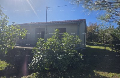 CHARMANTES HAUS MIT GARTEN IN RUHIGER LAGE – LABIN